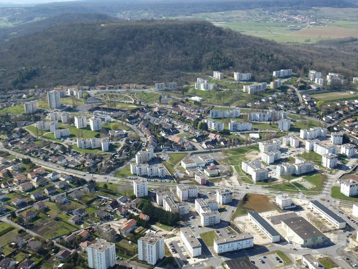 Vue aérienne de l'ensemble de la Croix de Metz Image